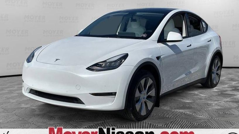 TESLA MODEL Y 2021 5YJYGDEDXMF103368 image